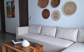 Hermoso apartamento con vista al mar